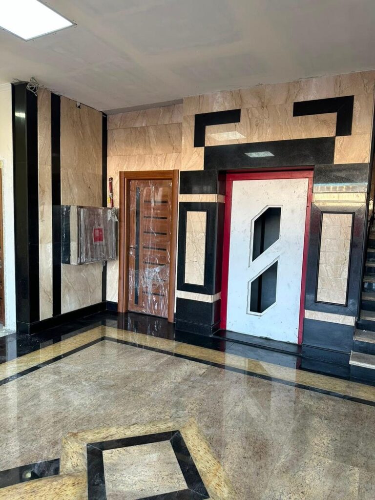 Al-Taalab factory, black and white marble corridors and inlay (1)